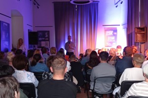 Pola Chobot & Adam Baran z koncertem w naszej bibliotece